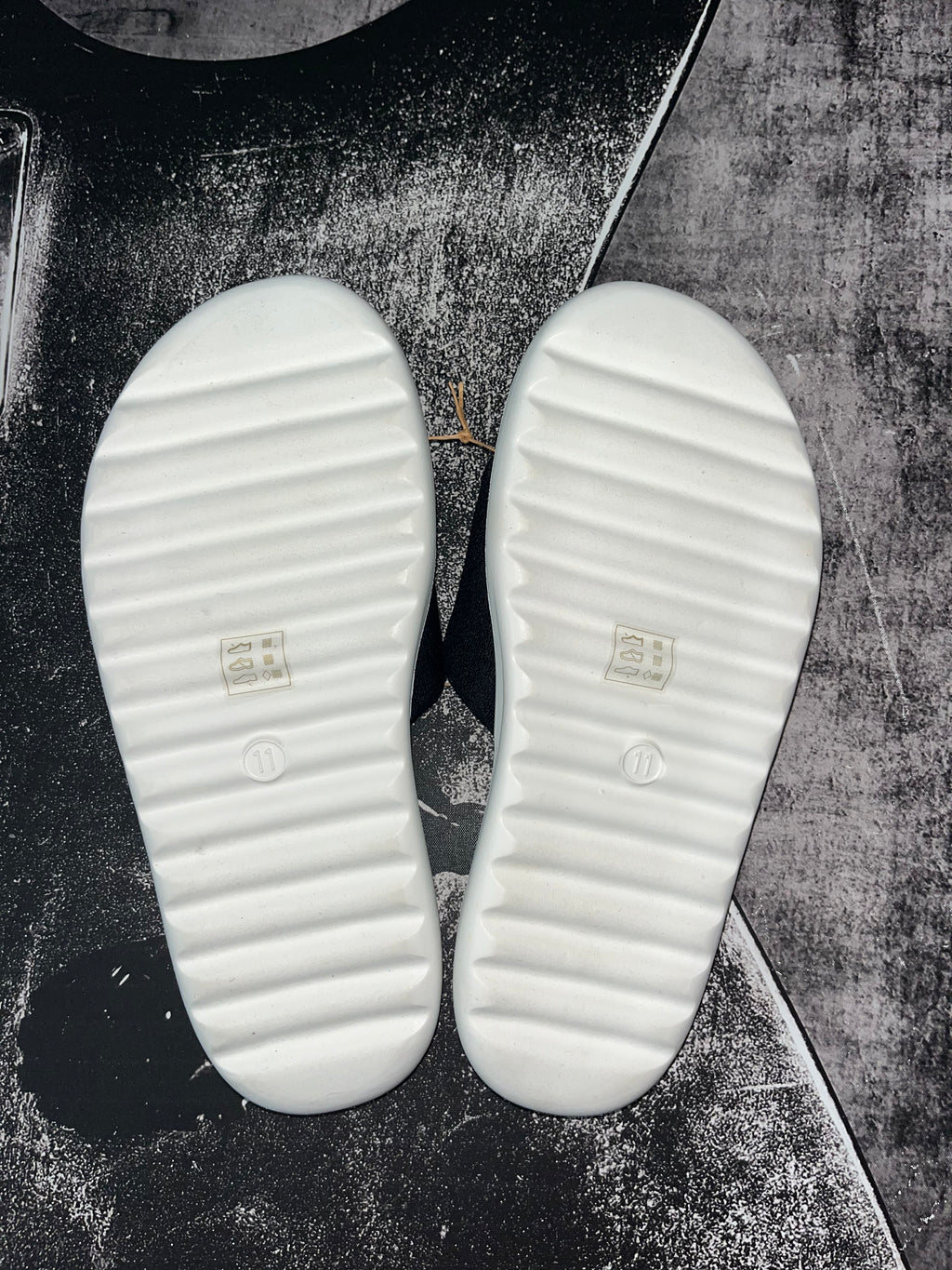 NWT Roxy Gelato Platform Slide Sandals • Black / White • Size: Women's 11