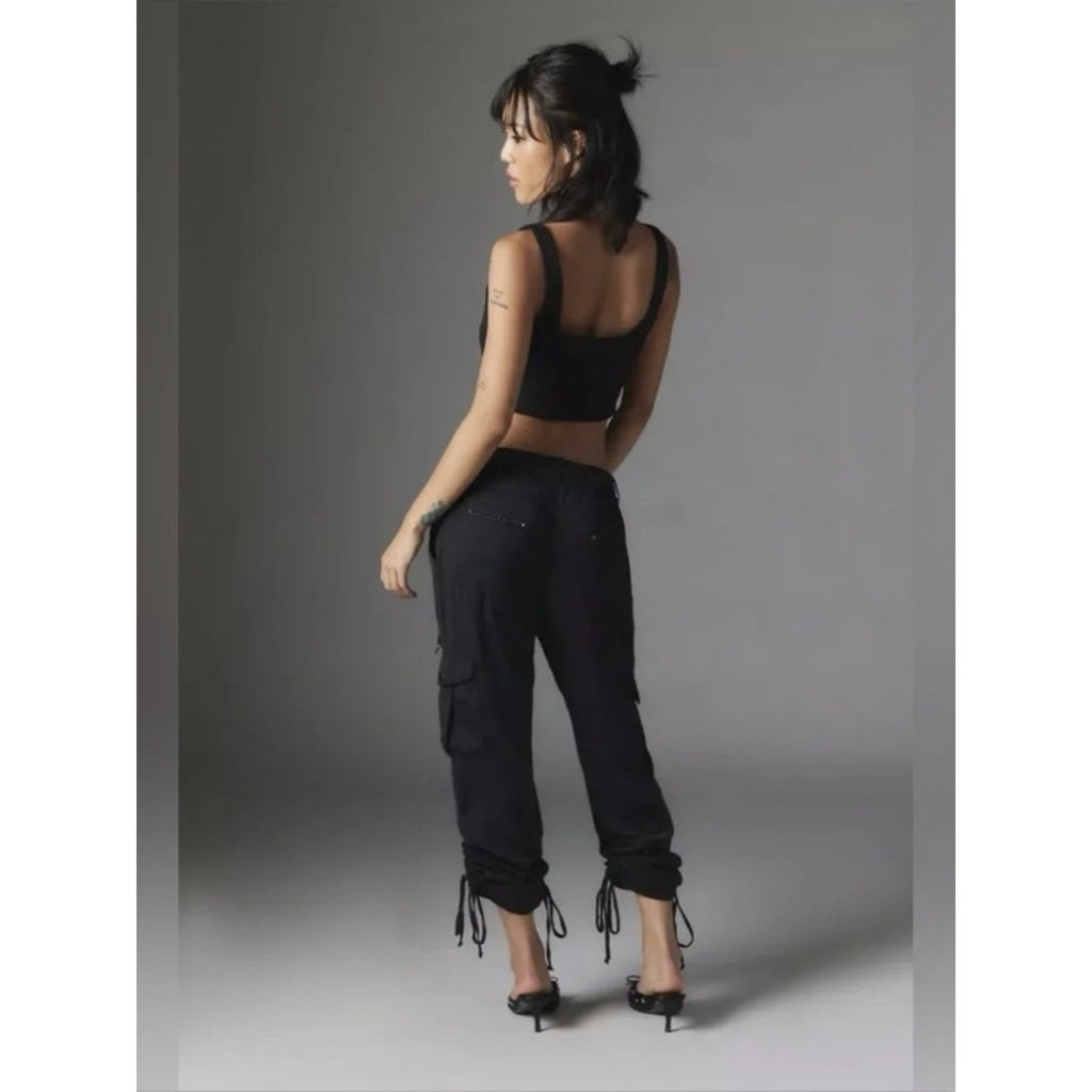 NWT Silence + Noise Cargo Pants • Size 6