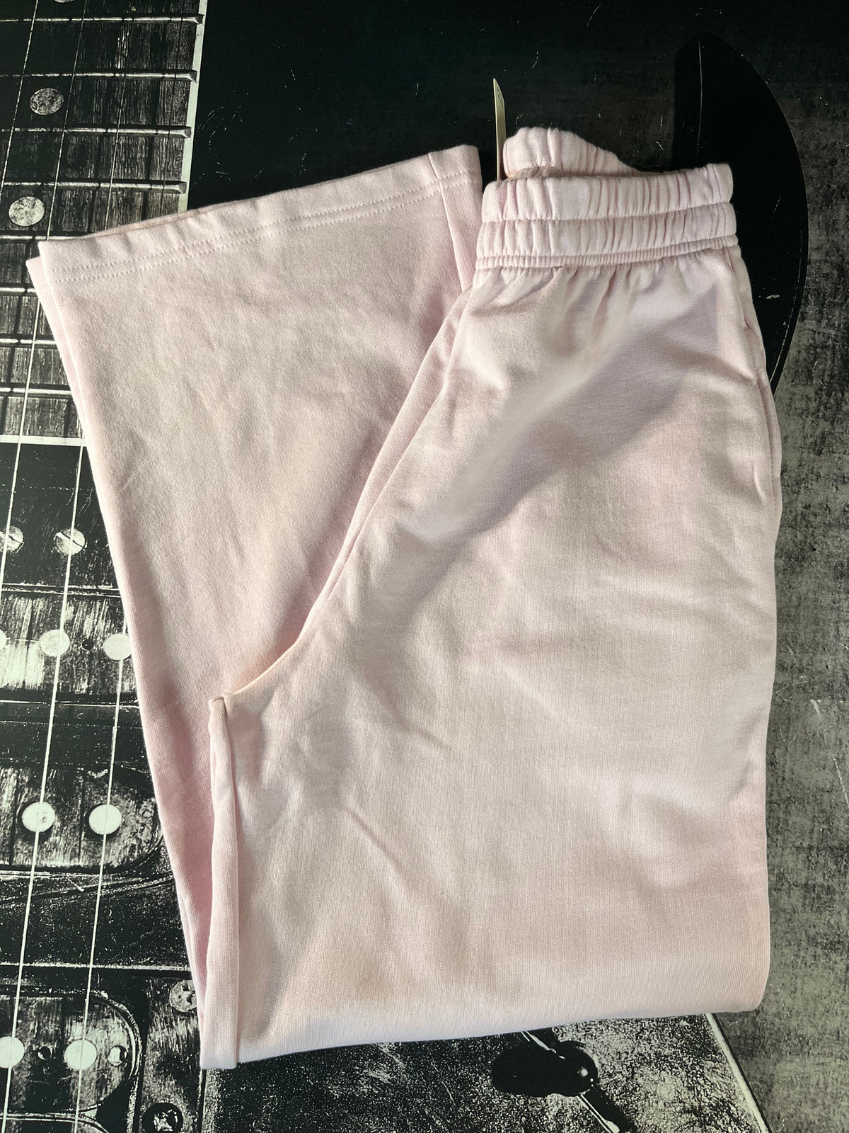 NWT Daily Practice Back When Wide-Leg Sweatpants • Scallop Shell Pink • Size: Medium