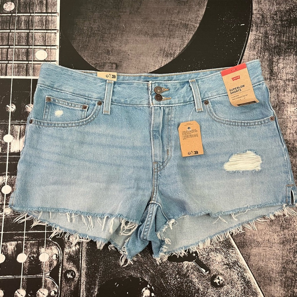 NWT Levi’s Shorts