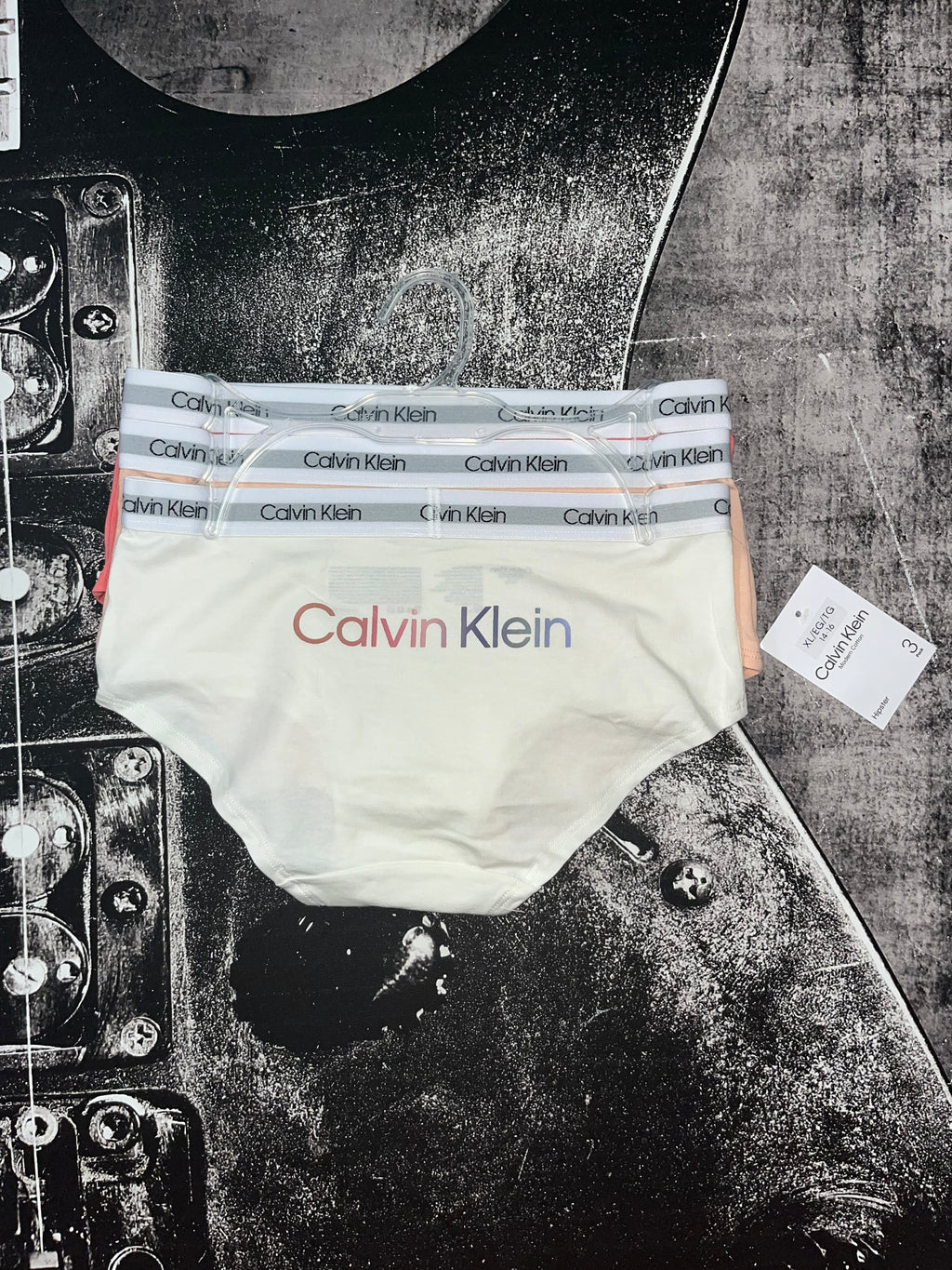 NWT Calvin Klein Underwear Girls’ Modern Cotton Hipster Panties • 3-Pack • White / Pink / Peach • Size XL (14–16)
