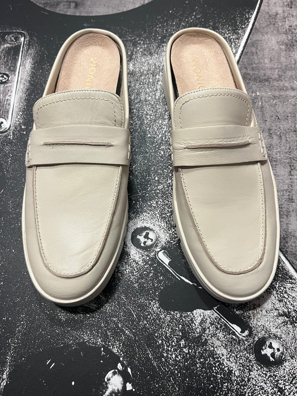 NIB Vionic Chantel Leather Platform Mules • Cream • Size: Women's 11 M