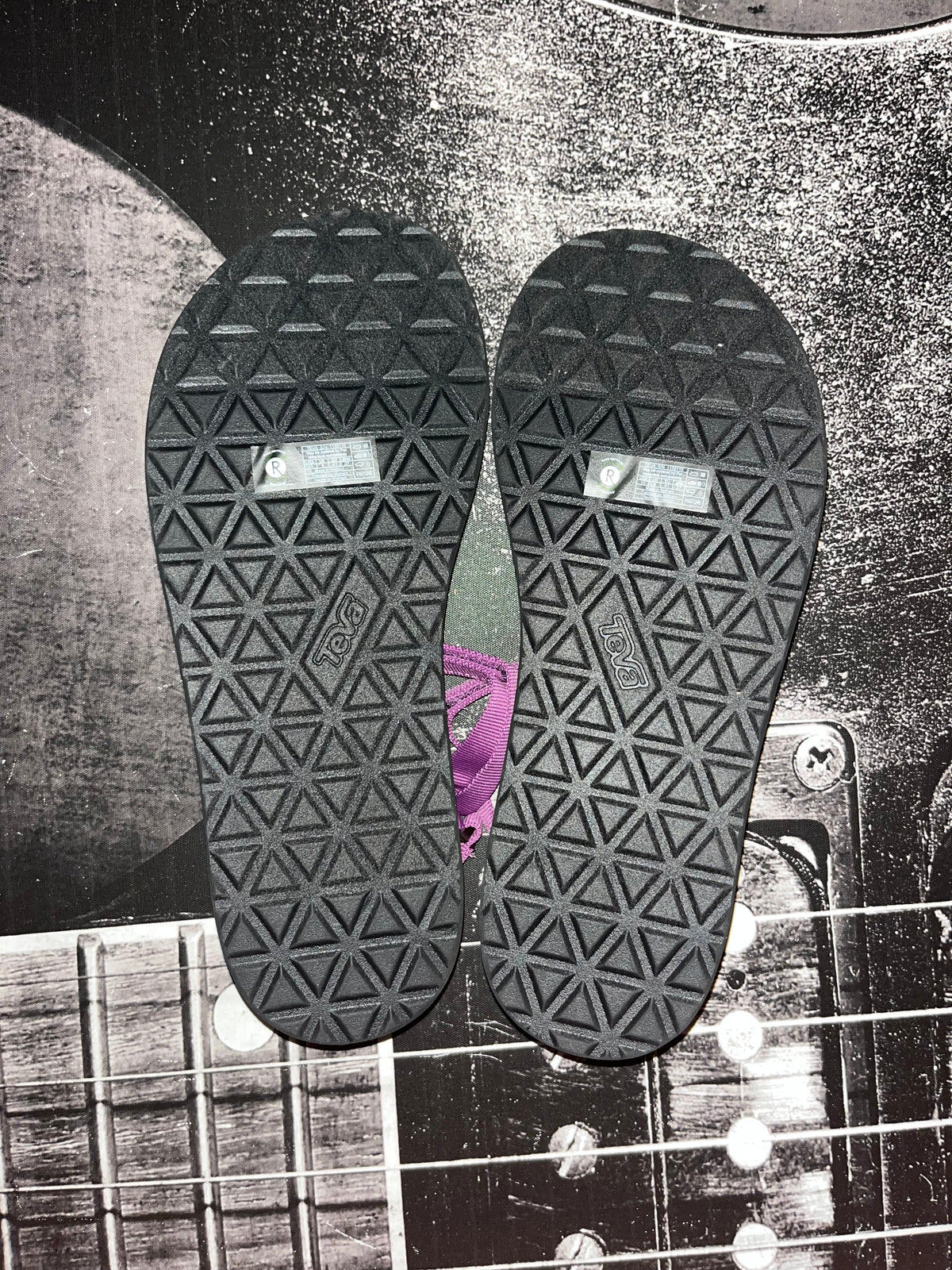 NIB Teva Original Universal Slim Strappy Sandals • Purple / Black • Size: Women's 10