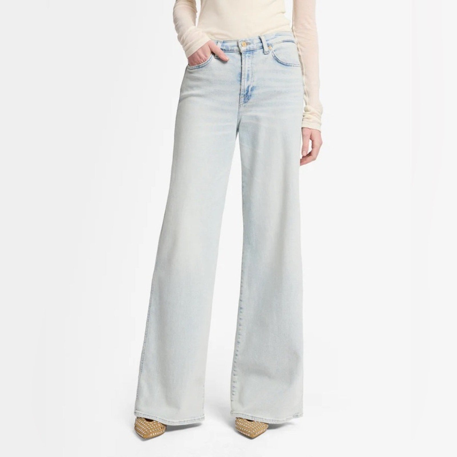 7 for All Mankind Luxe Vintage Lotta High-Rise Wide-Leg Jeans • Maui Light Wash • Size 31 • NWT