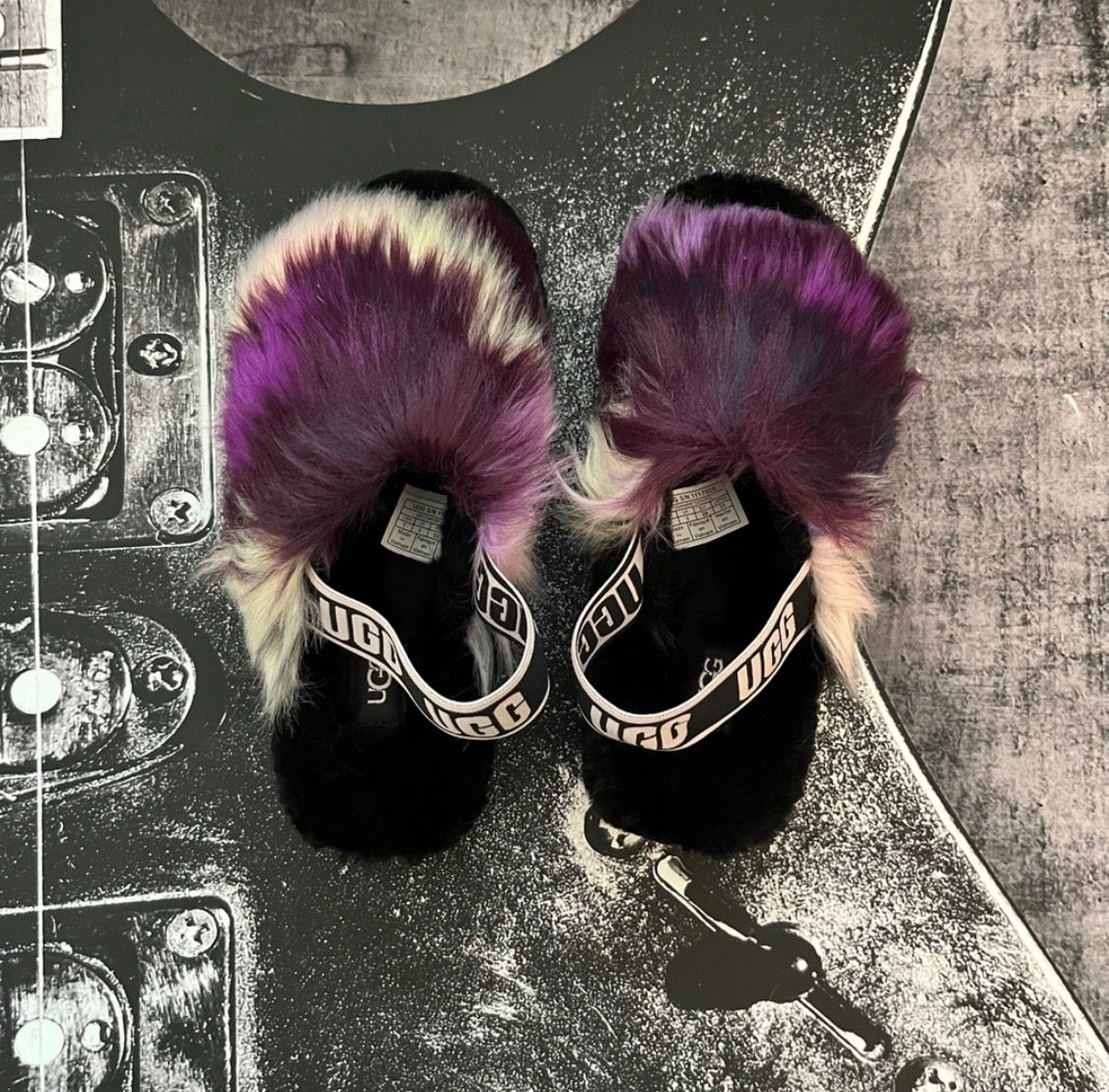 UGG Fluff Yeah Slide Sandal | Tie Dye Black Purple White | Women's Size 7 | NIB