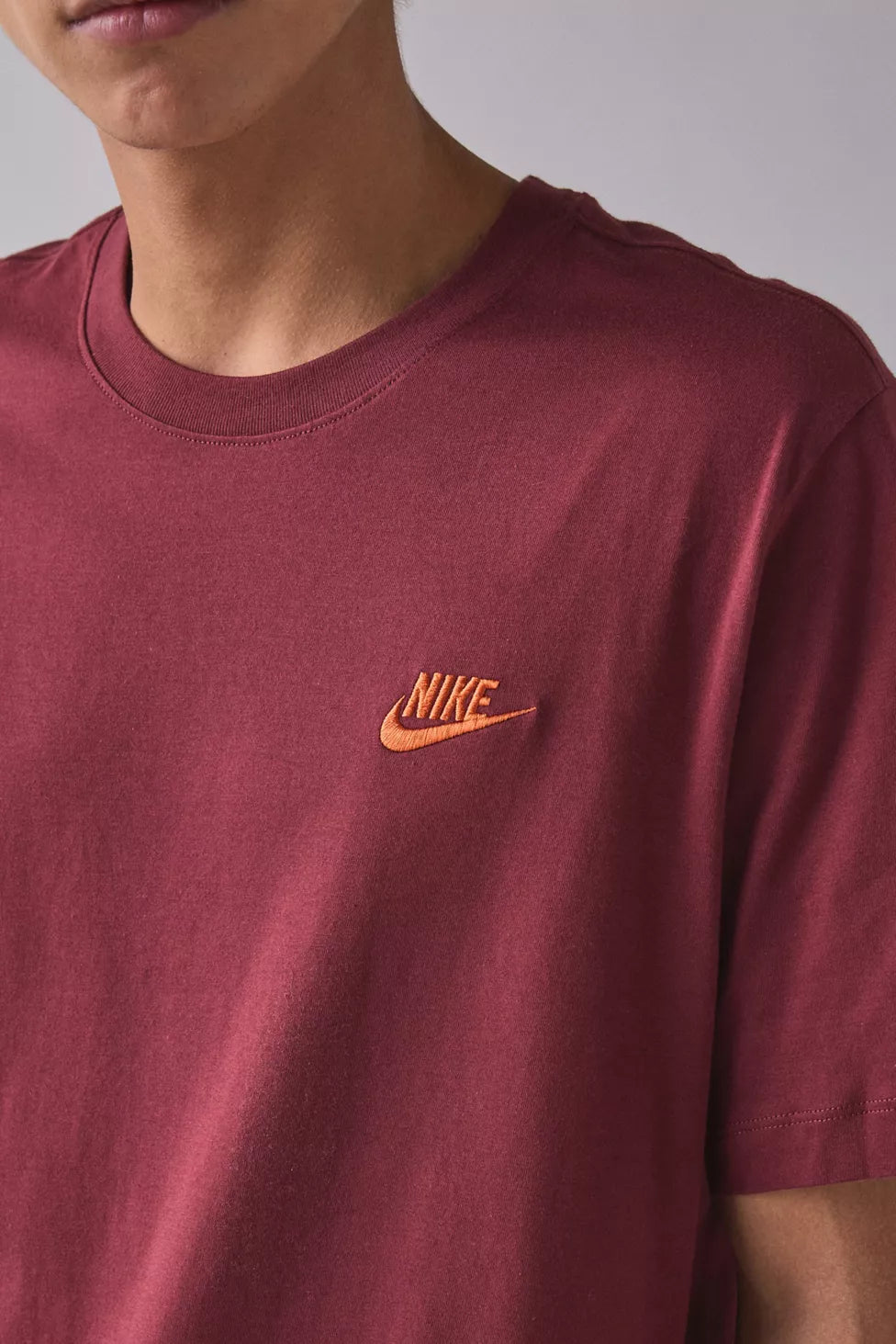 Nike Sportswear Club Tee • Maroon • Men’s XS • NWT
