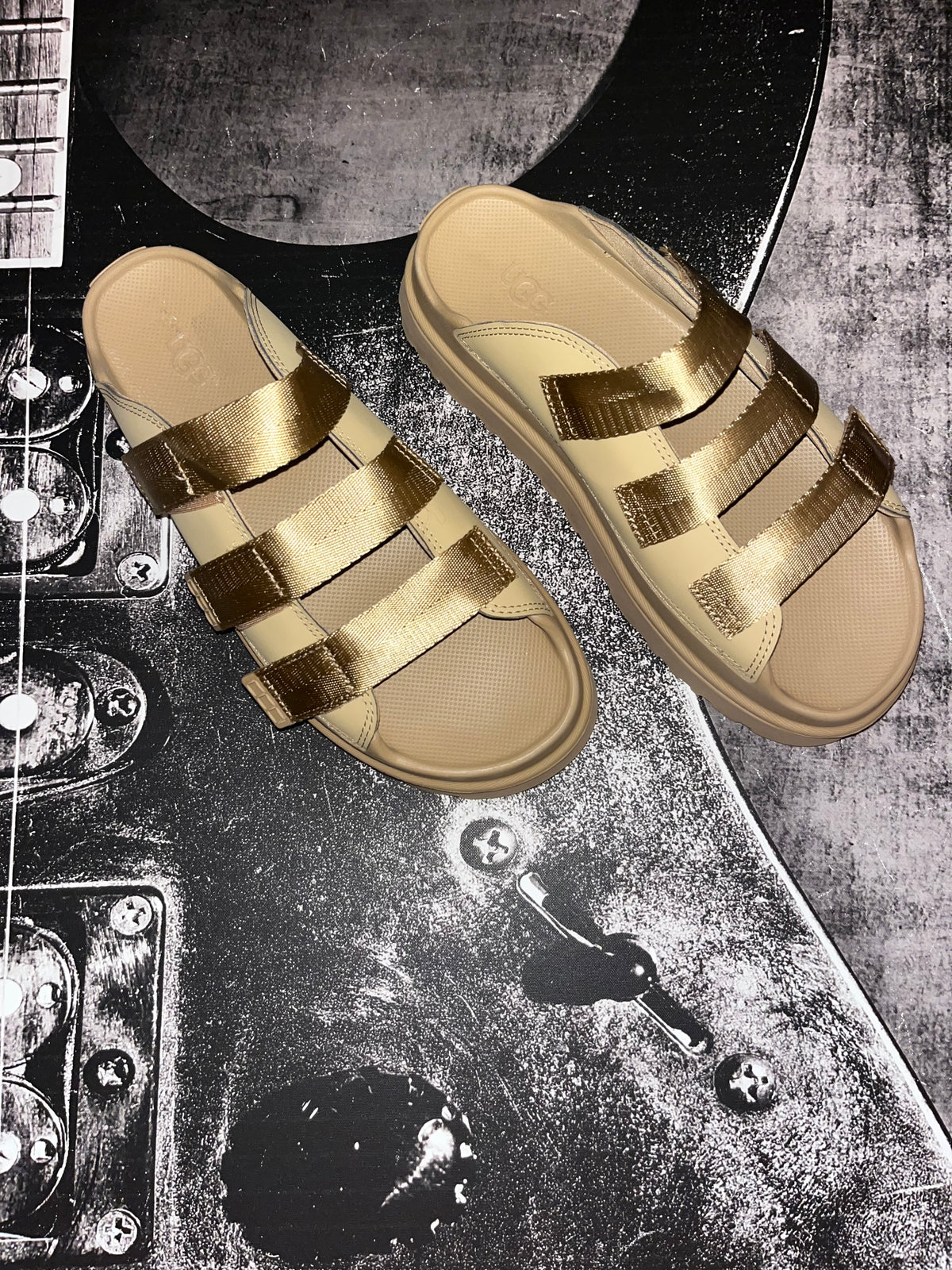 UGG Goldenglow Platform Sandals • Dark Sand • Women’s 12 • New