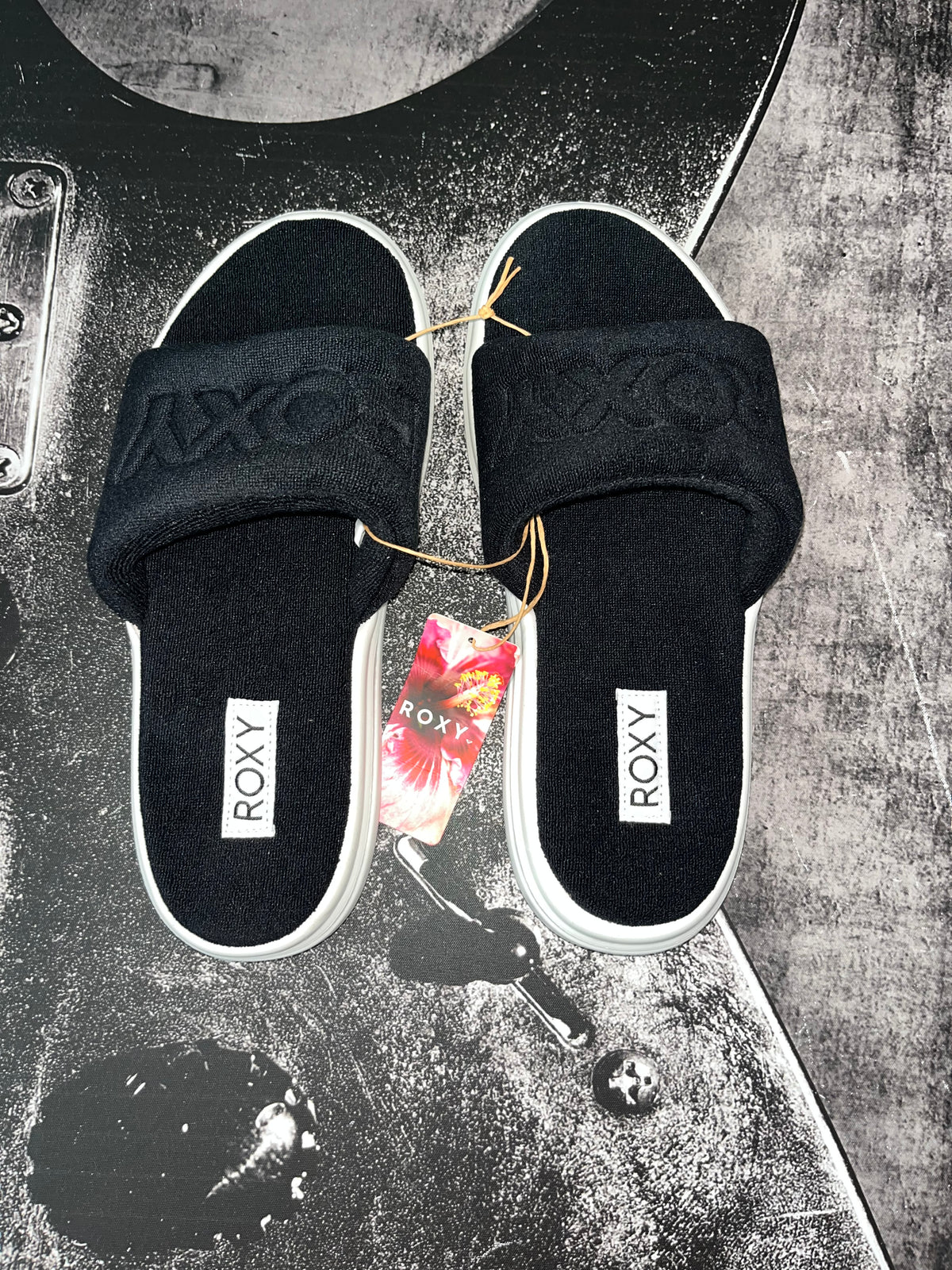 NWT Roxy Gelato Platform Slide Sandals • Black / White • Size: Women's 11