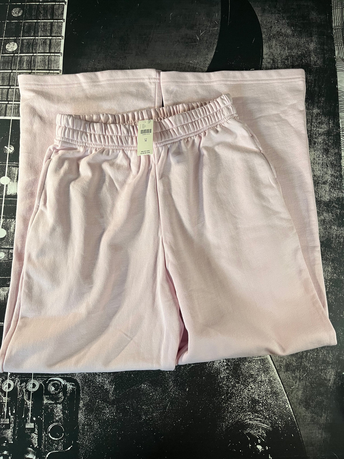 NWT Daily Practice Back When Wide-Leg Sweatpants • Scallop Shell Pink • Size: Medium