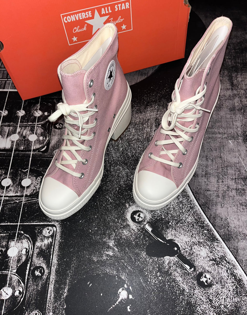 NIB Converse Chuck 70 De Luxe Heel High Top Platform Sneakers • Static Pink / Egret / Gum • Size: Women's 11.5 / Men's 9.5