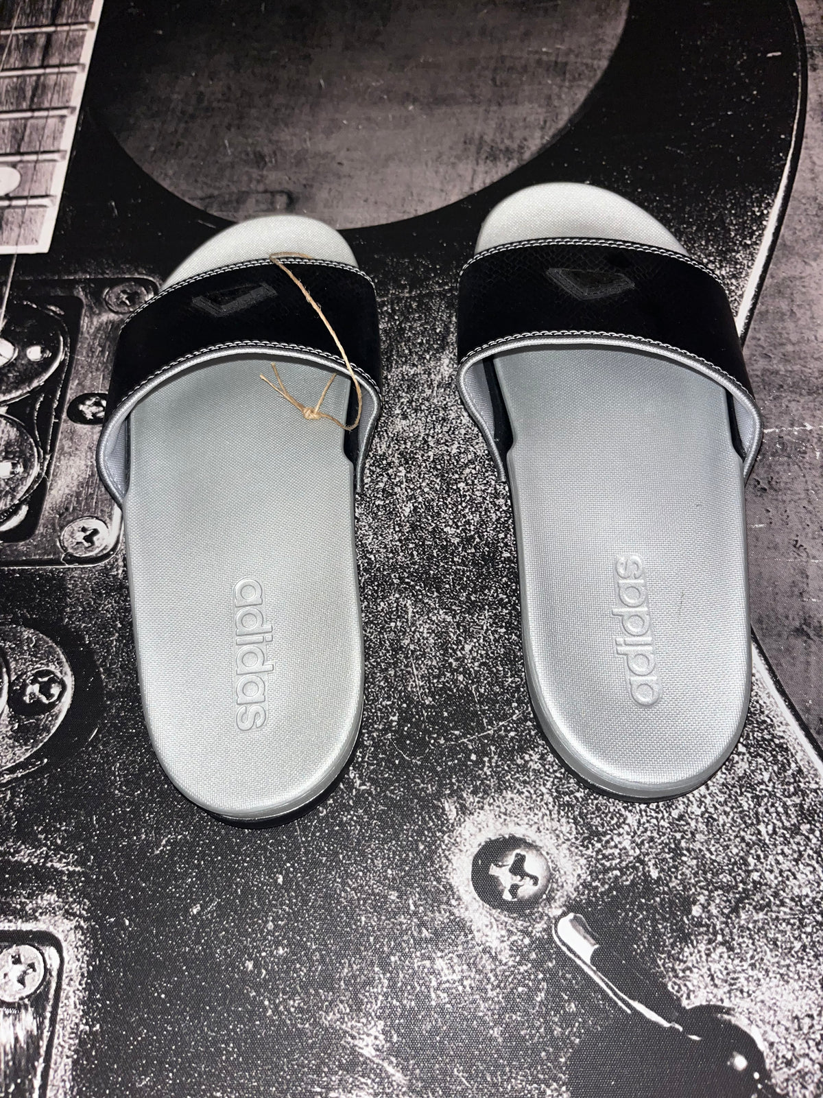 NWOT Adidas Adilette Comfort Slides • Core Black / Silver Metallic • Size: Men's 8