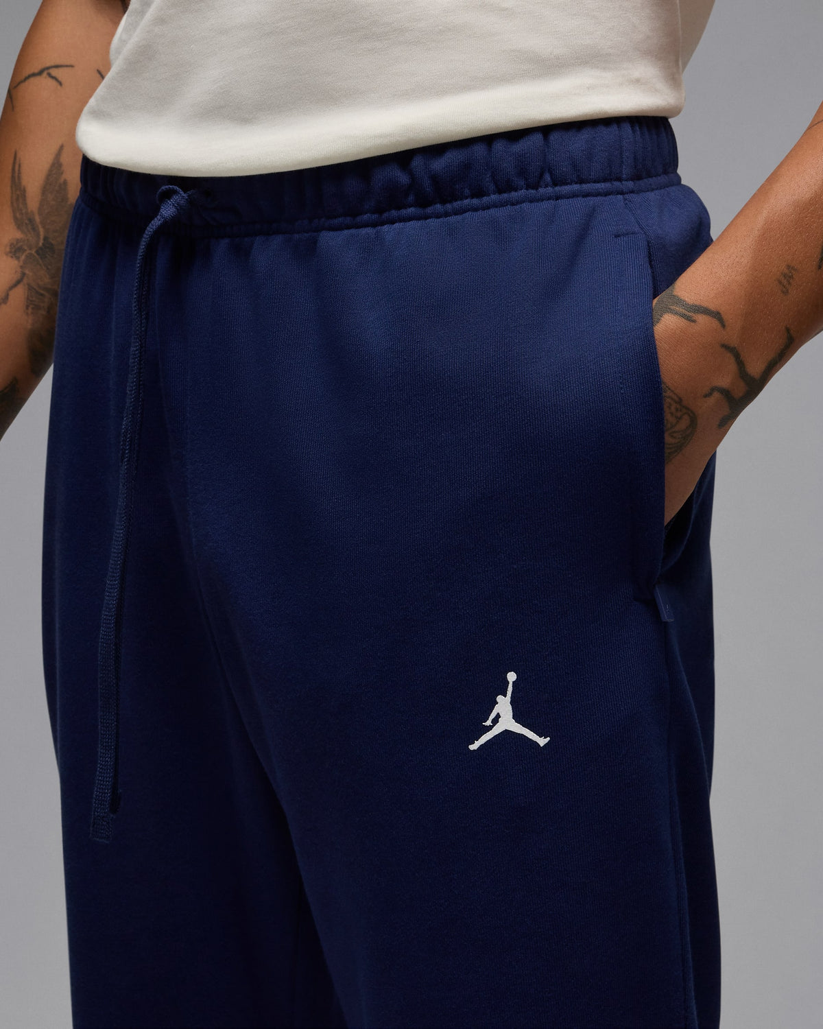 NWT Jordan Sport Crossover Dri-FIT Fleece Pants • Midnight Navy / White • Size: Large