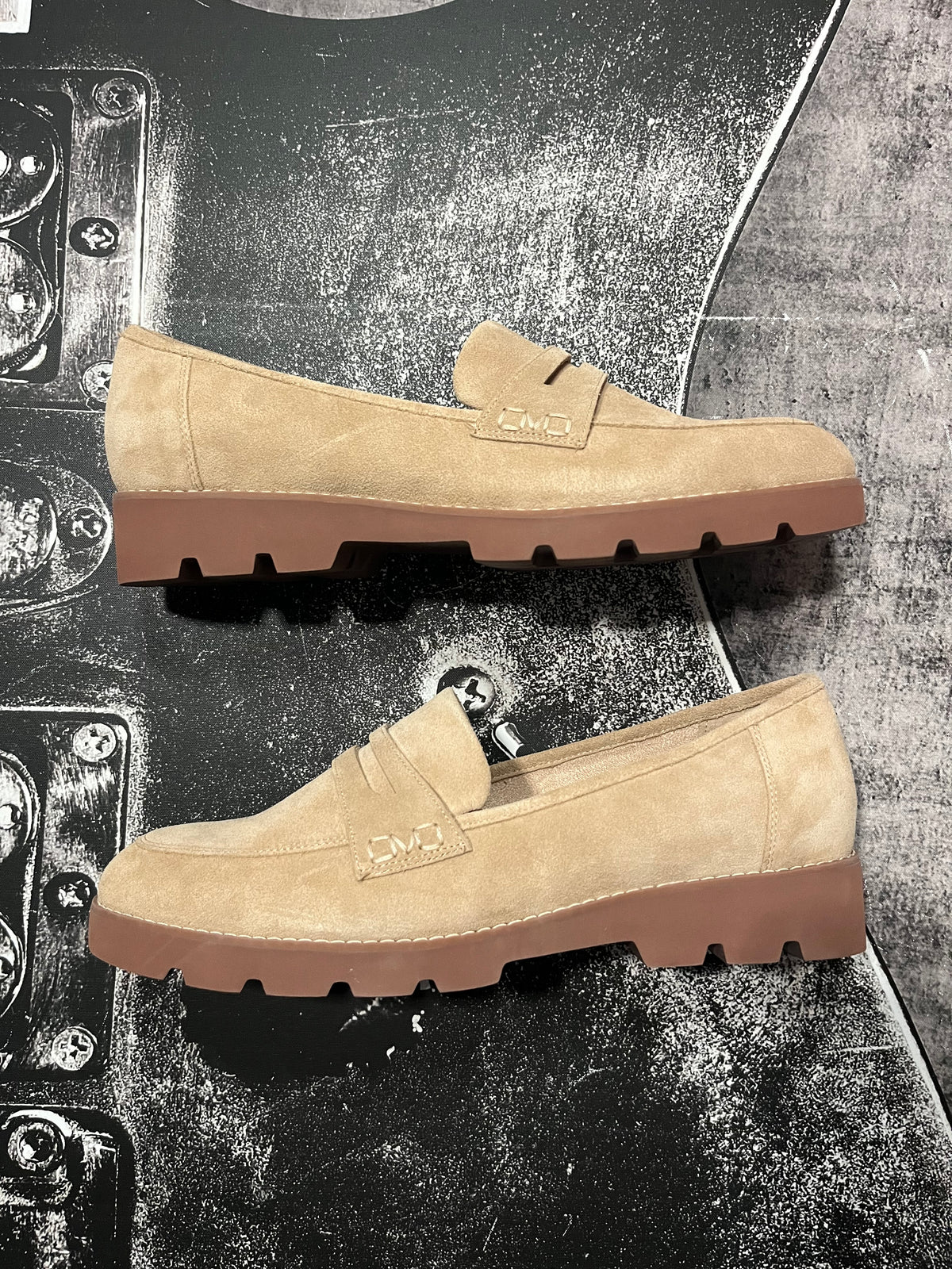 NEW Vionic Cheryl II Lug Penny Loafers • Sand Suede • Size: US 12 Wide