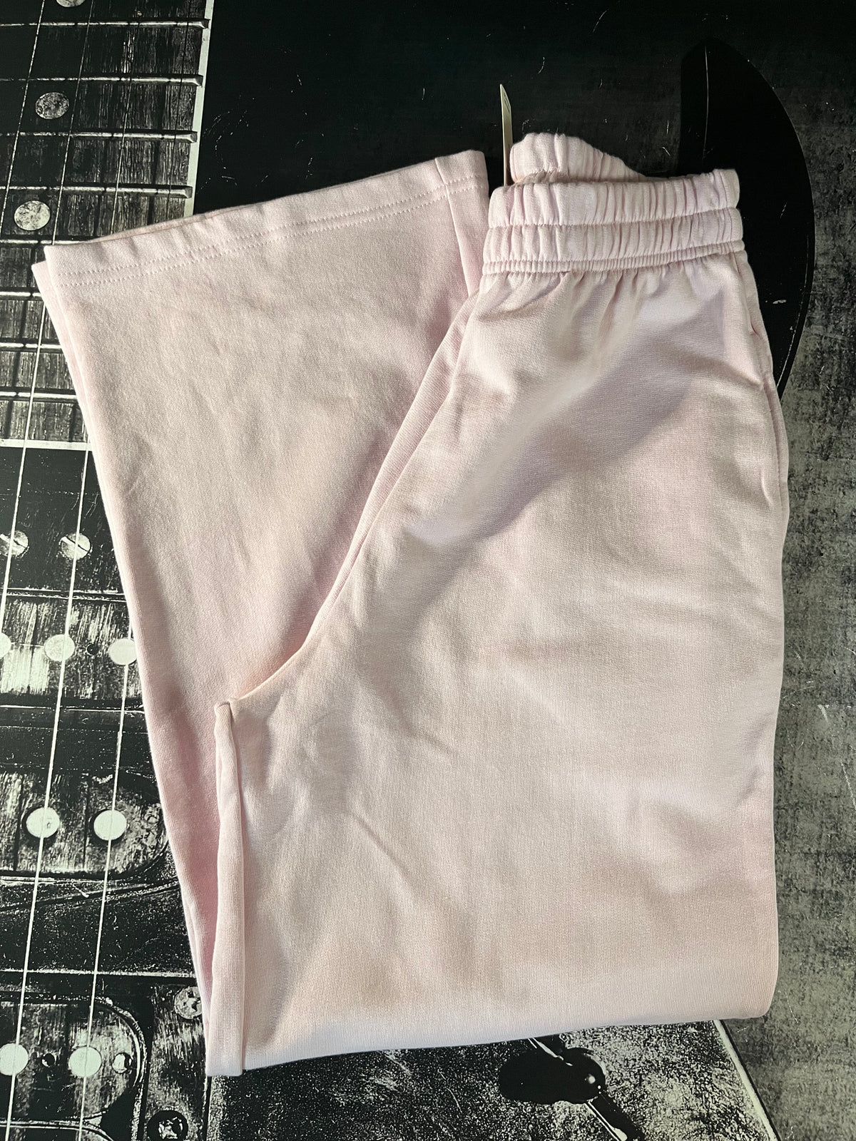 NWT Daily Practice Back When Wide-Leg Sweatpants • Scallop Shell Pink • Size: Medium