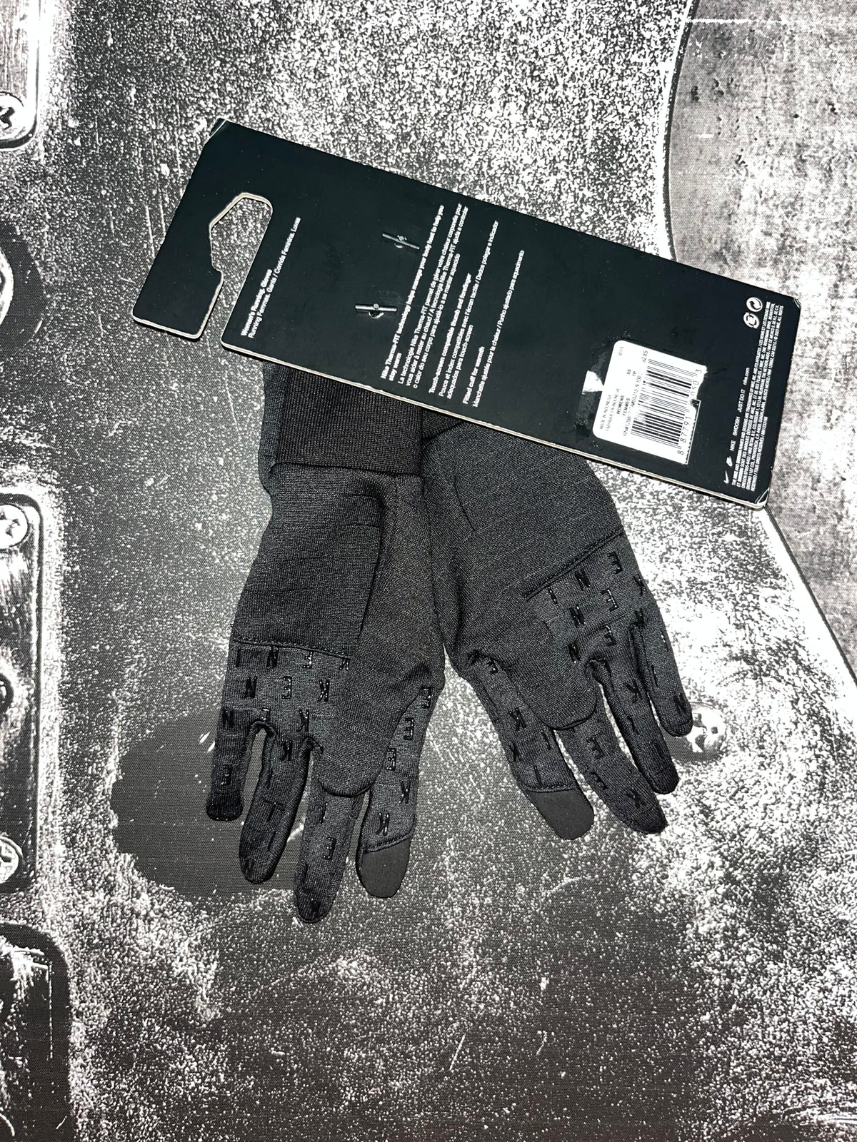 NWT Nike Sphere 4.0 Therma-FIT Touchscreen Running Gloves • Black • Size: XS