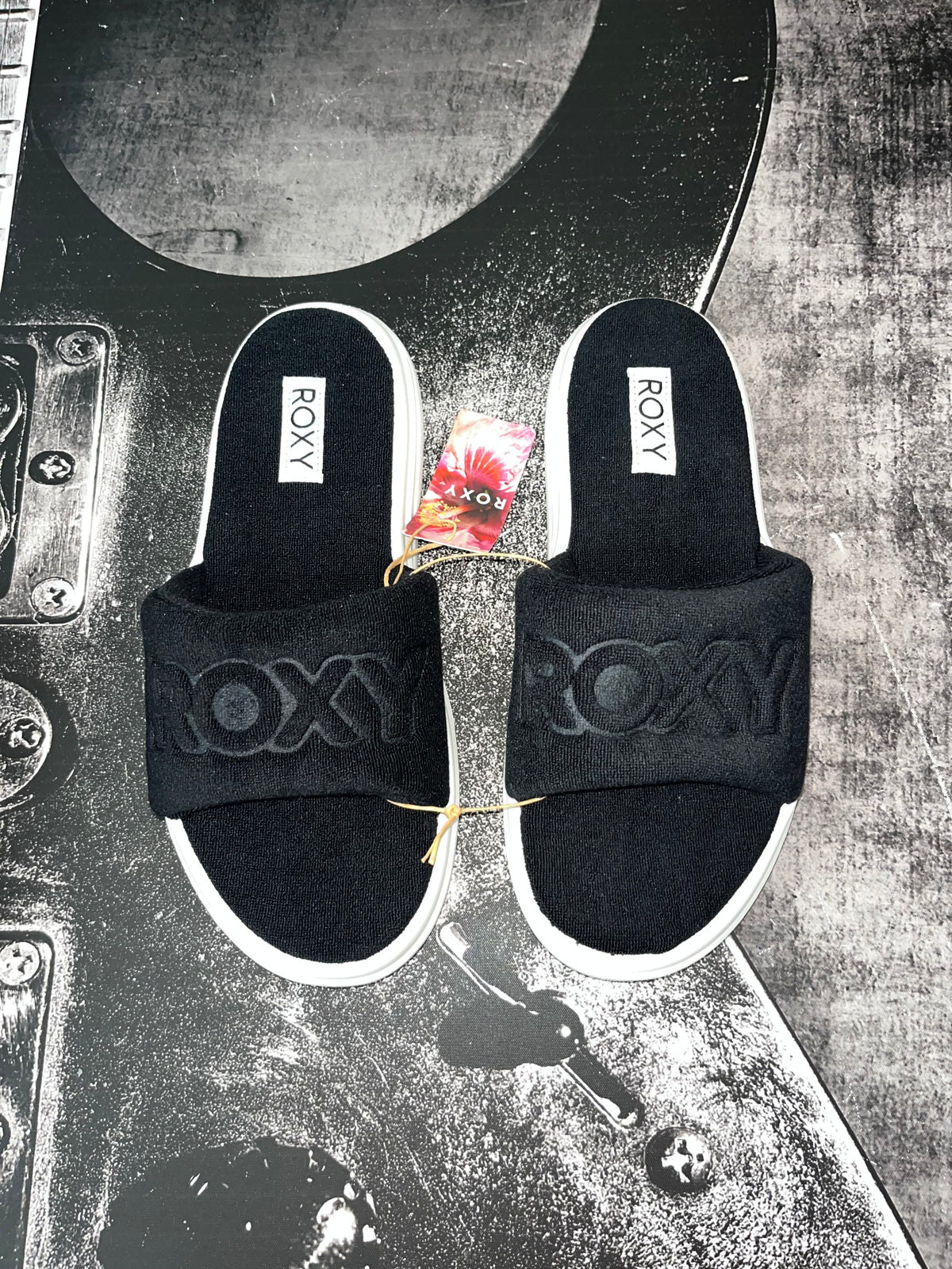 NWT Roxy Gelato Platform Slide Sandals • Black / White • Size: Women's 11