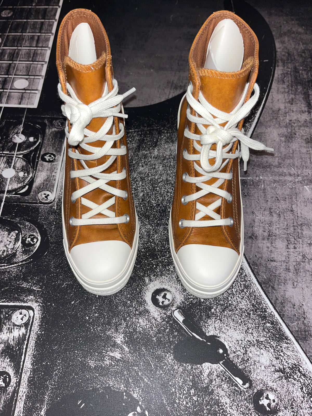 NIB Converse Chuck 70 De Luxe Heel High Top Platform Sneakers • Cognac / Egret / Warm Tan • Size: Women's 7.5 / Men's 5.5