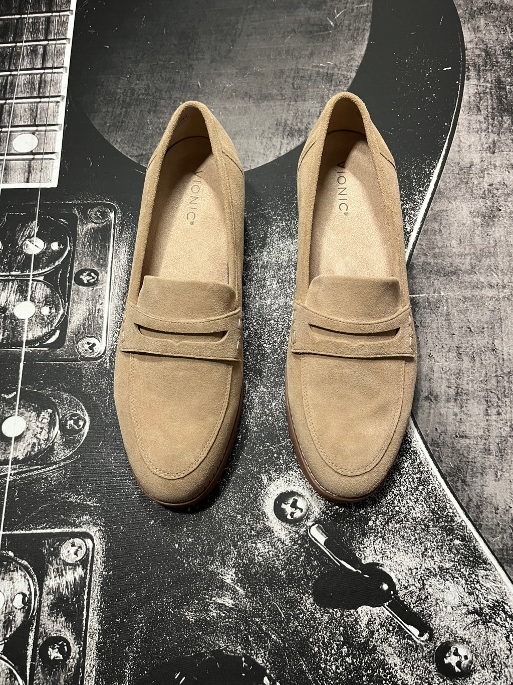 NEW Vionic Cheryl II Lug Penny Loafers • Sand Suede • Size: US 12 Wide