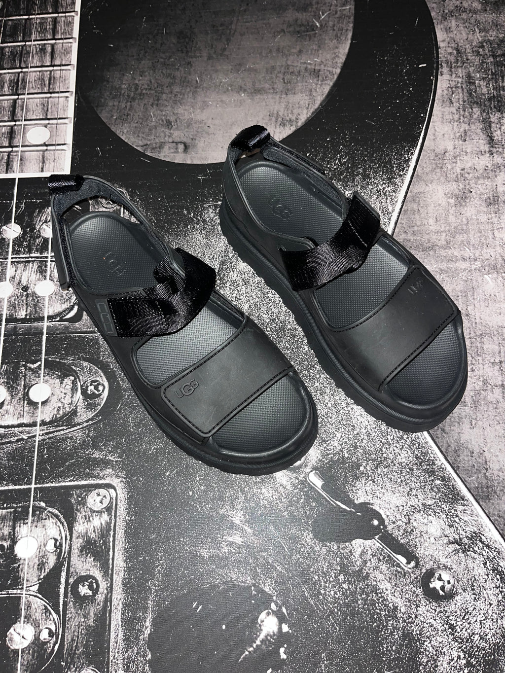 UGG Goldenglow Slingback Sandals • Black • Women’s 10 • New