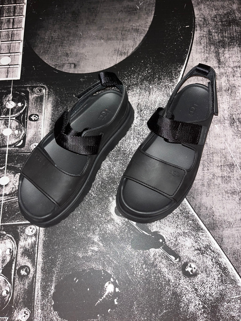 UGG Goldenglow Slingback Sandals • Black • Women’s 10 • New