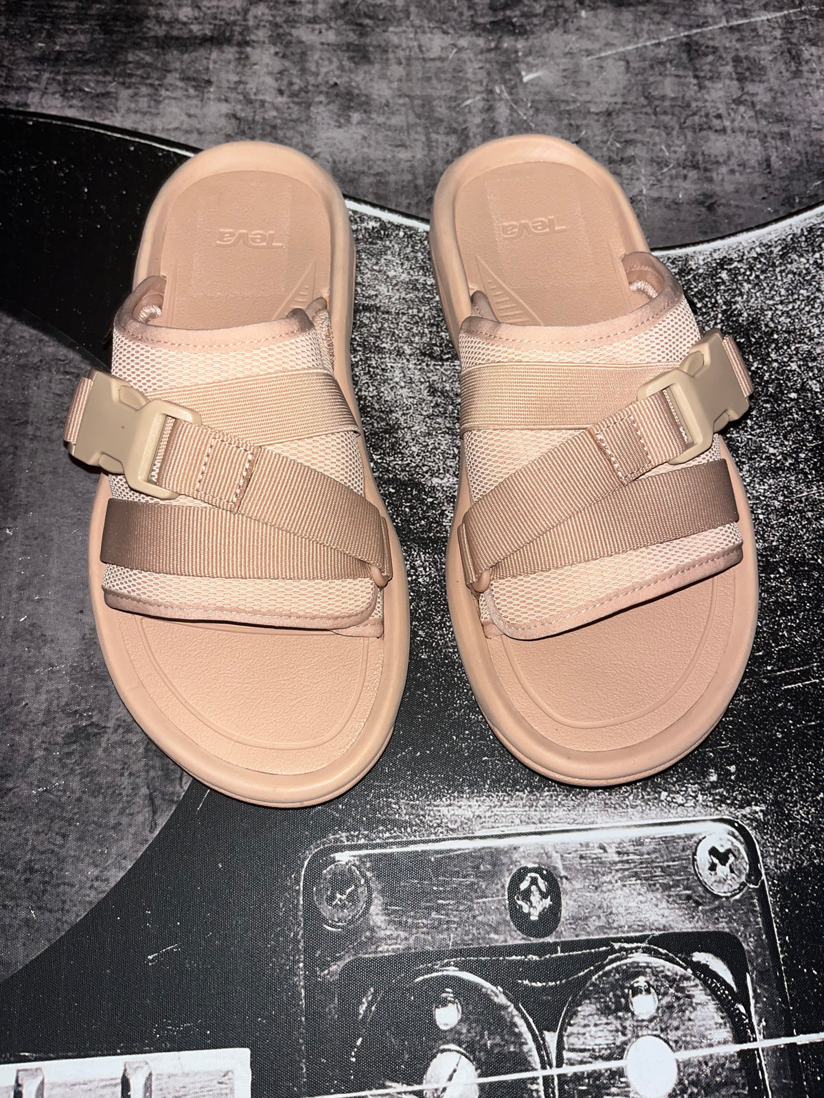 New Teva Hurricane Verge Sport Slide Sandals • Maple Sugar Light Pink • Size: Women's 9