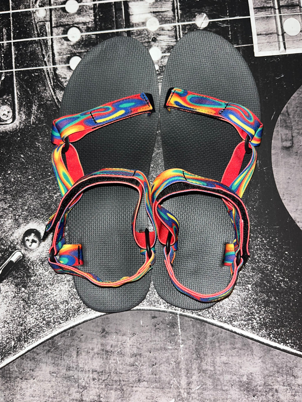 NIB Teva Original Universal Rainbow Strap Sandals • Galactic Multi Black / Rainbow • Size: Men's 14 / Women's 16