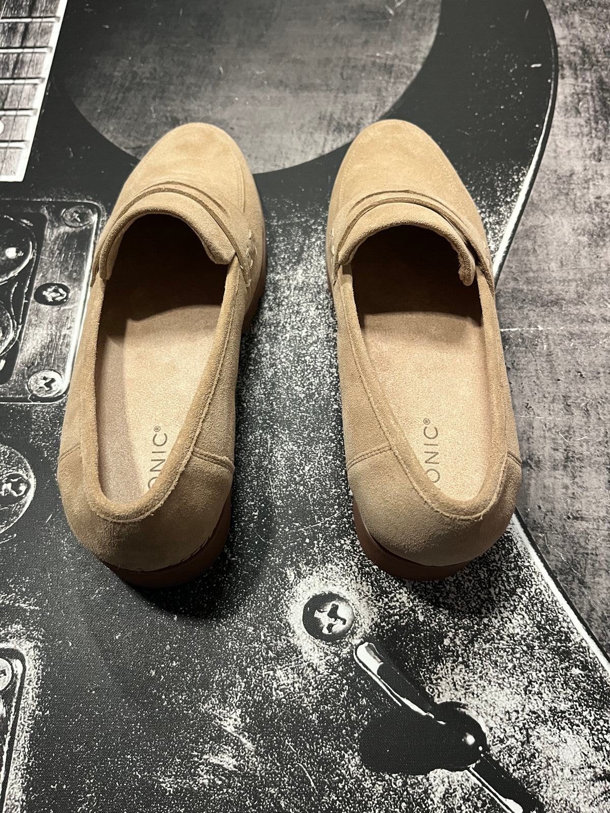NEW Vionic Cheryl II Lug Penny Loafers • Sand Suede • Size: US 12 Wide