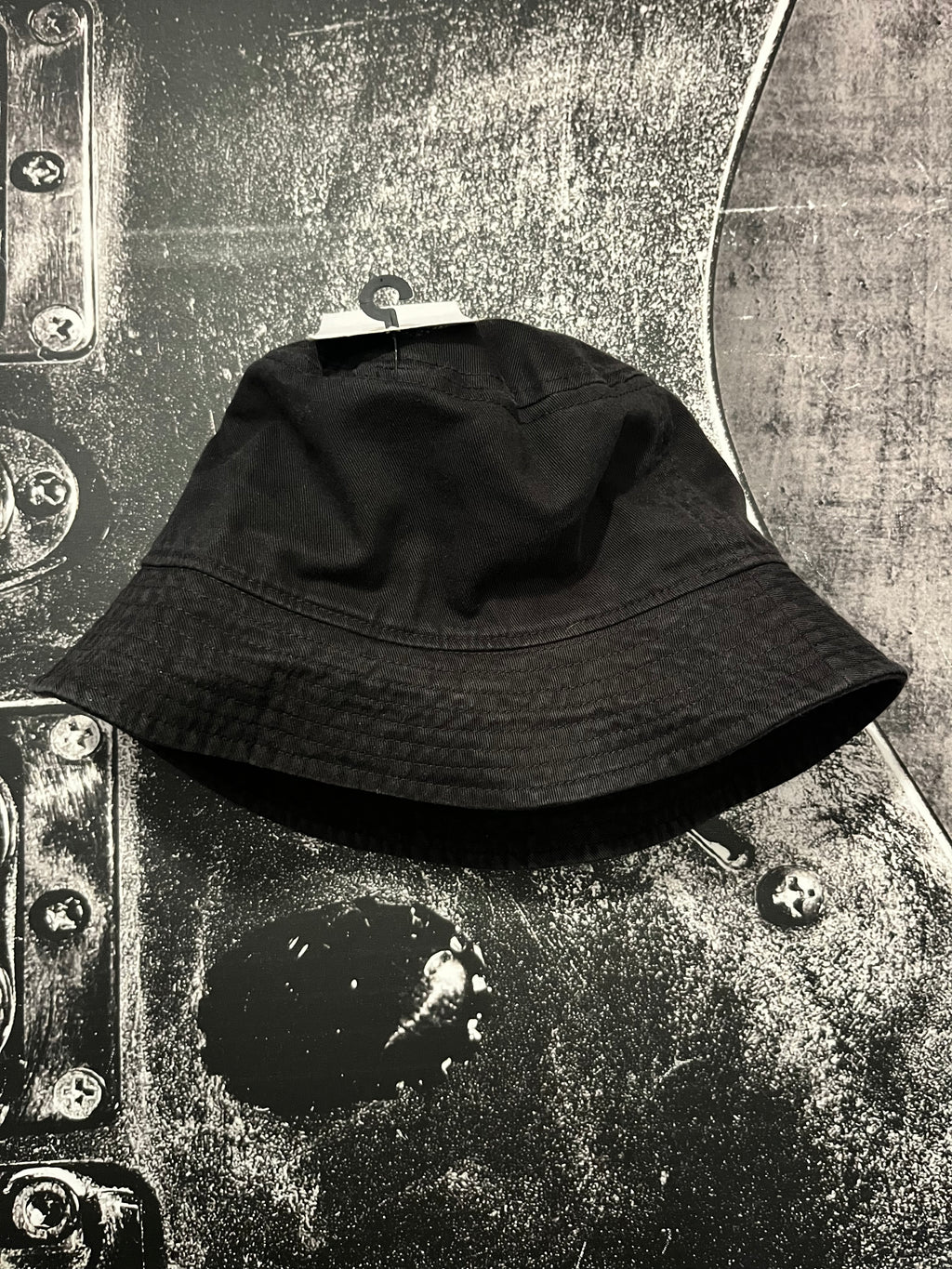 Nike Bucket Hat — Black/White | Adult S/M