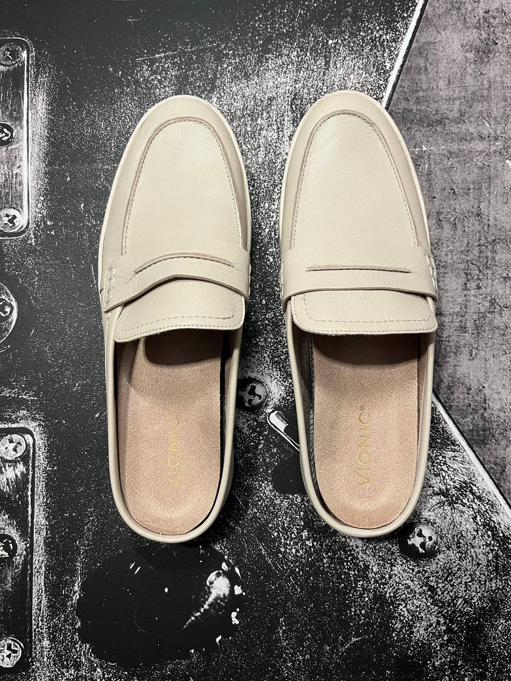 NIB Vionic Chantel Leather Platform Mules • Cream • Size: Women's 11 M
