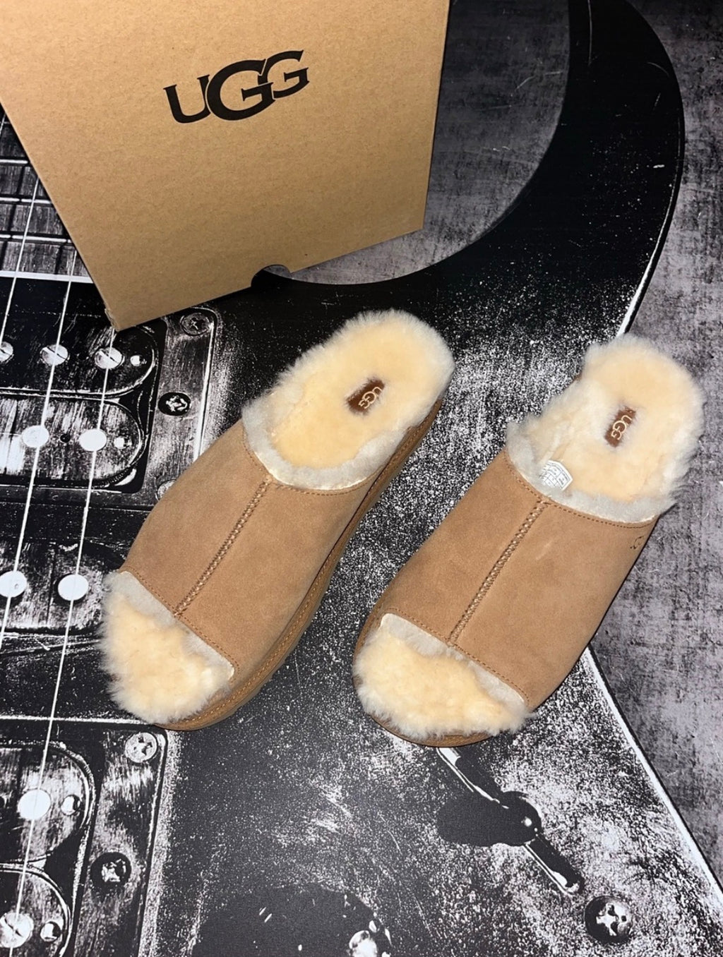 UGG Greenport Slide Sandal | Chestnut | Women's Size 11 | NIB