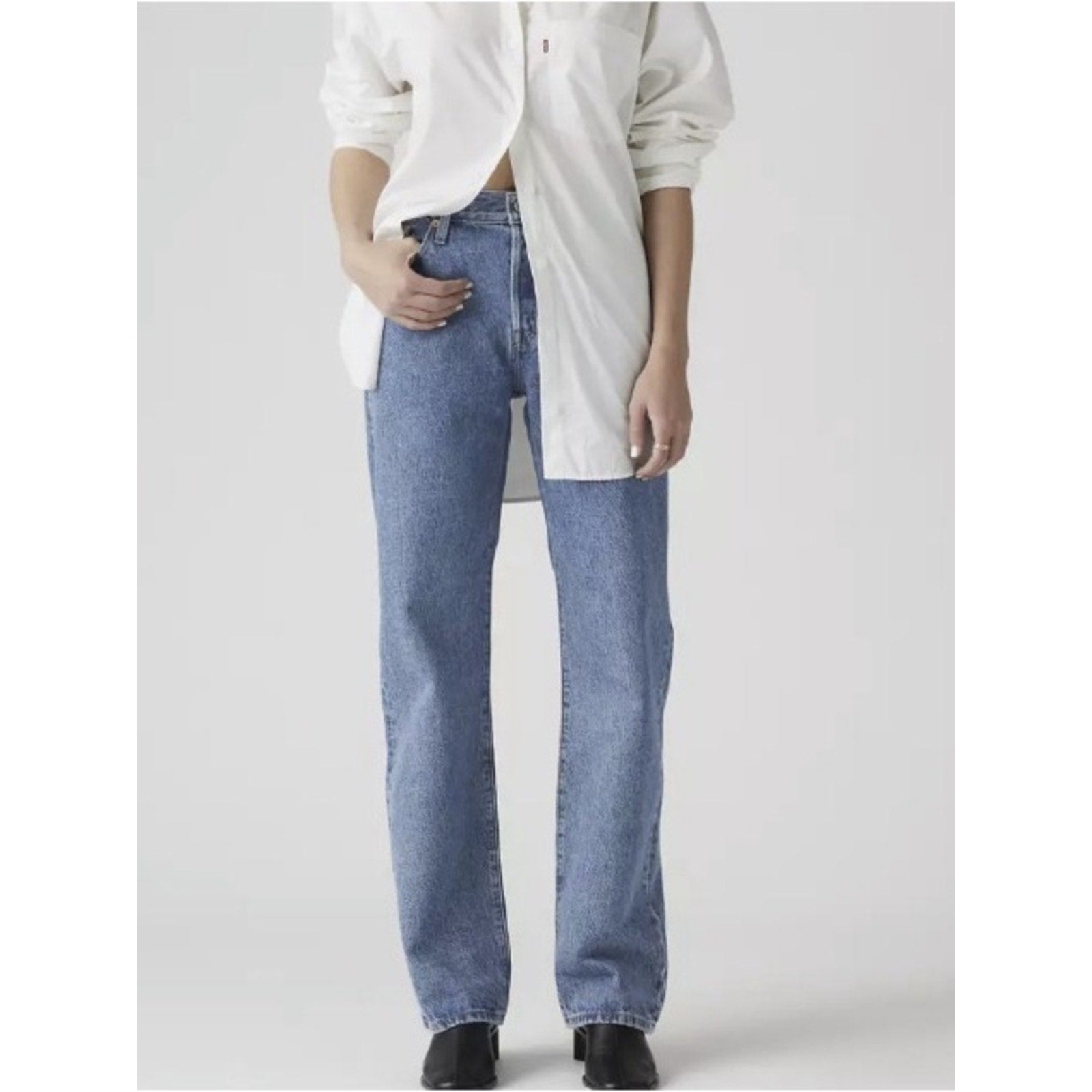 NWT 501 ’90s Straight Leg Jeans