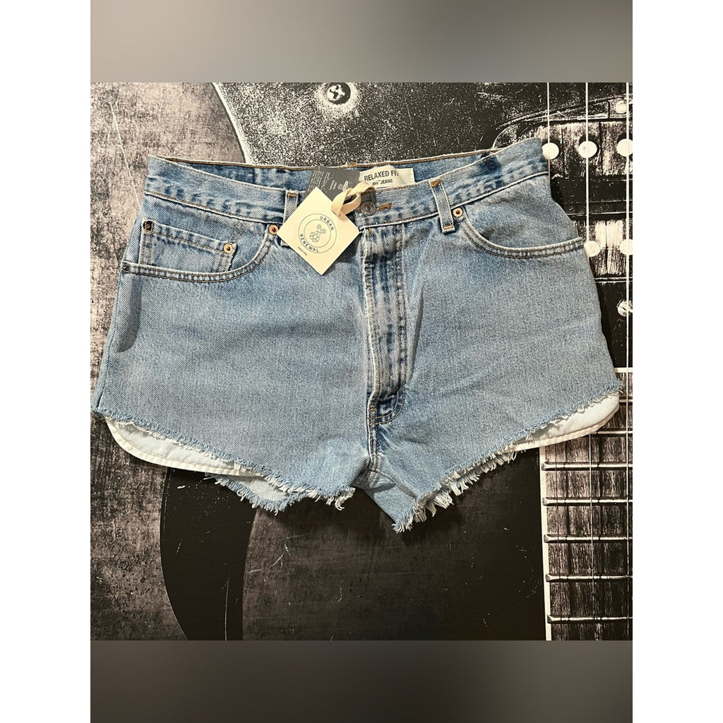 Urban Renewal Relaxed Fit 550 Jean Shorts • Light Wash • Size Large