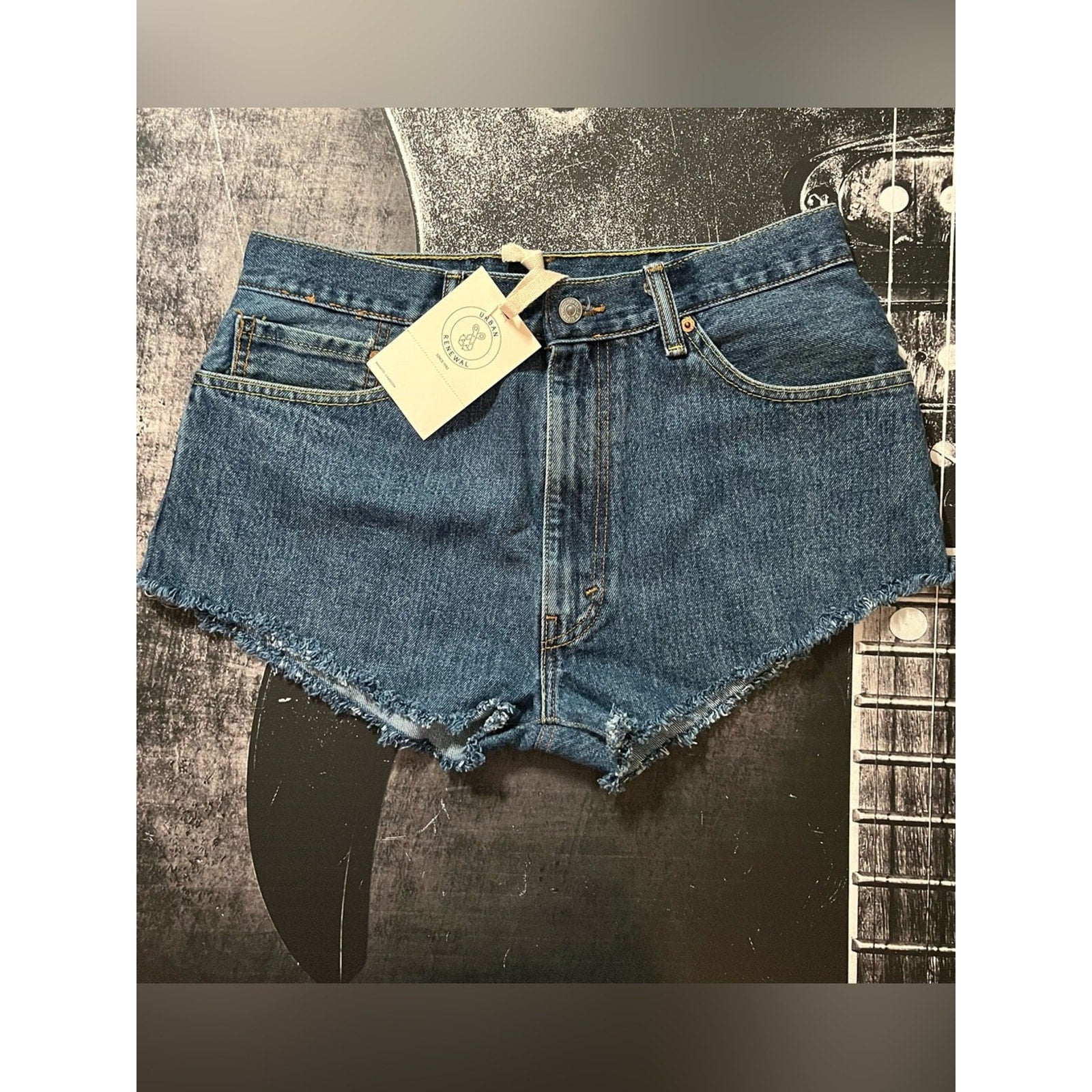 NWT Urban Renewal Levi's Denim Shorts • Size: 33 (Medium)