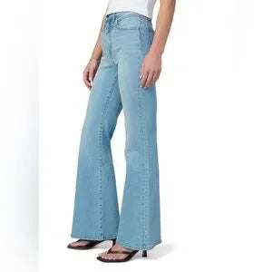 Joe's Jeans V-Yoke High Waist Petite Flare Jeans • Morocco Light Blue Wash • Size 29 • NWT