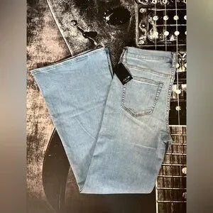 Joe's Jeans V-Yoke High Waist Petite Flare Jeans • Morocco Light Blue Wash • Size 29 • NWT