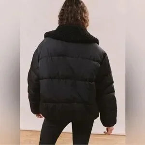 UO Duckie Faux Shearling Collar Puffer Jacket • Black • Size Medium • GUC