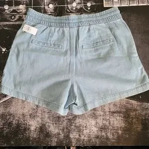 GAP Pull-On Chambray Shorts | Light Wash | Size Medium | NWT