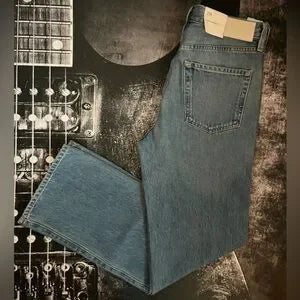 Citizens of Humanity Baretta Relaxed Straight Jeans • Size 28 • Medium Indigo • NWT