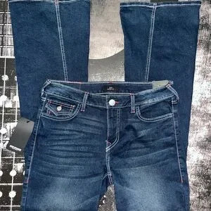 NWT True Religion Joey Flare Jeans & Crop Tee 2-Piece Set • Dark Wash • Size 30