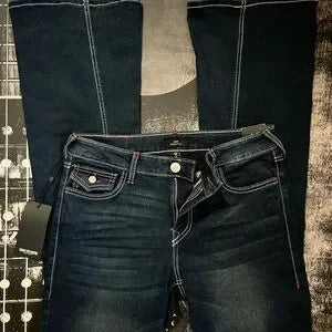 NWT True Religion Joey Flare Jeans & Crop Tee 2-Piece Set • Dark Wash • Size 30