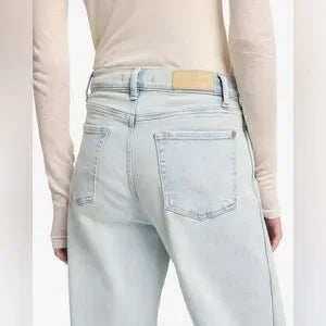 7 for All Mankind Luxe Vintage Lotta High-Rise Wide-Leg Jeans • Maui Light Wash • Size 31 • NWT