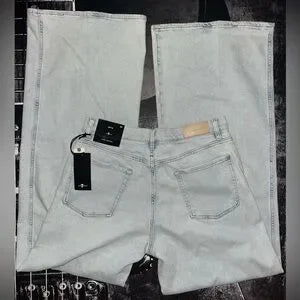 7 for All Mankind Luxe Vintage Lotta High-Rise Wide-Leg Jeans • Maui Light Wash • Size 31 • NWT