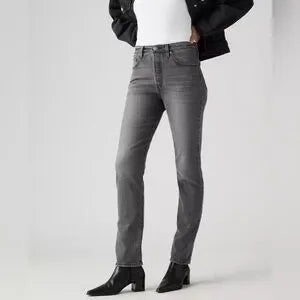 NWT Levi’s 501 Jeans • Size: 29 x 32