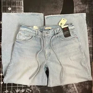 NWT Levi’s Baggy Jeans