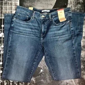 NWT Levi’s 315 Bootcut