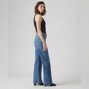 NWT Levi’s Baggy Bootcut Jeans