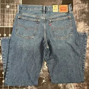 NWT Levi’s Baggy Bootcut Jeans