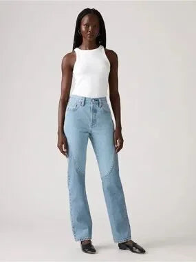 NWT Levi’s 501 • Size: 31 x 32