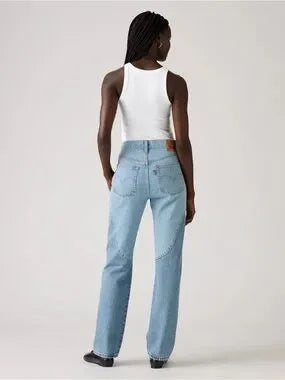 NWT Levi’s 501 • Size: 31 x 32