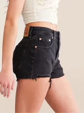 NWT Levi’s 501 High Rise Short